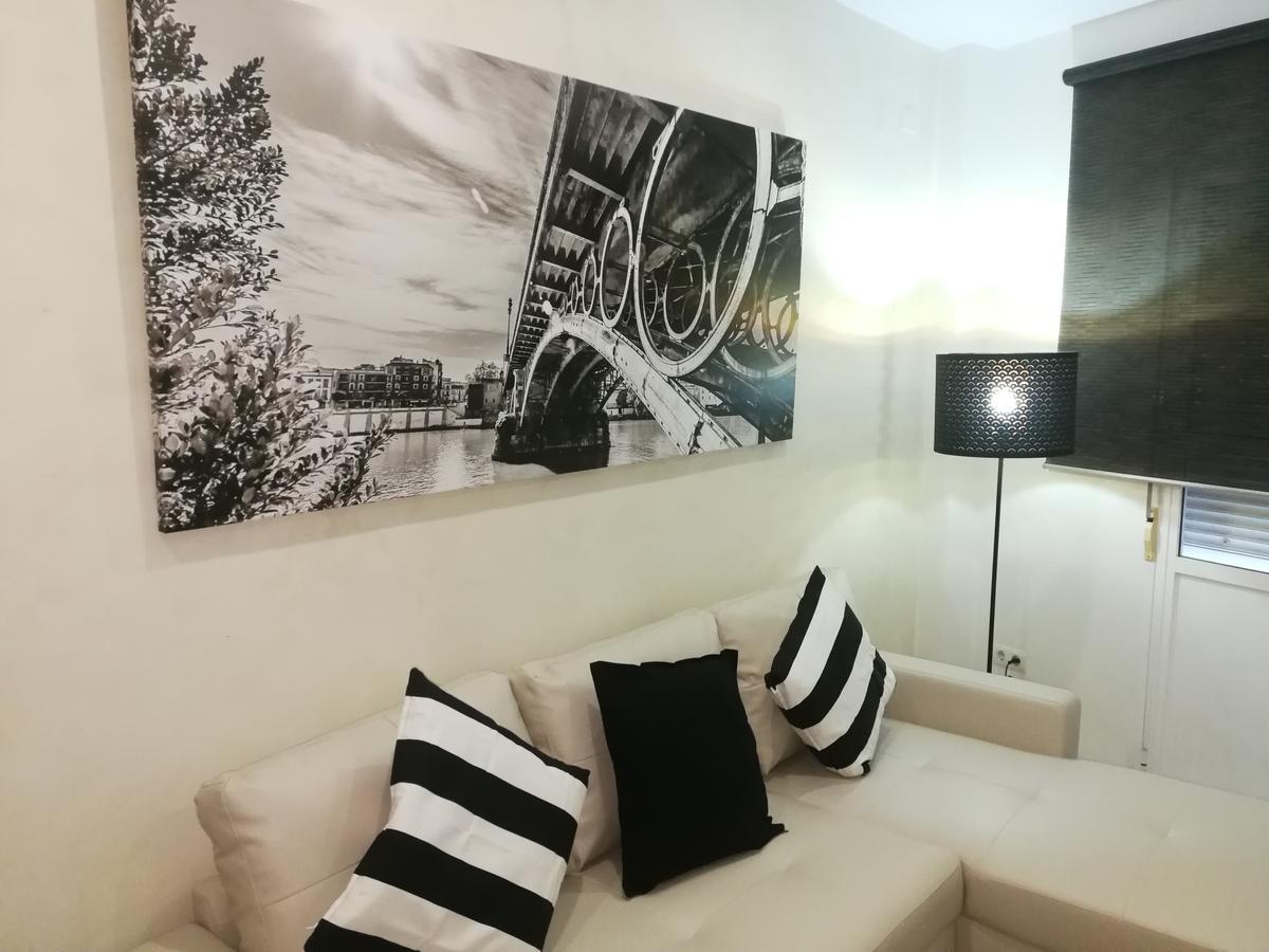Appartement Apartamento Alfalfa à Séville Extérieur photo